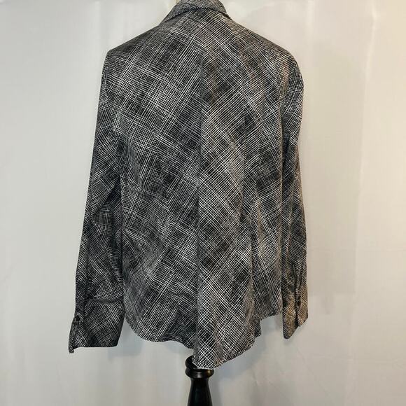 Lane Bryant Women's Button Up Plus Size - Picture 4 of 9